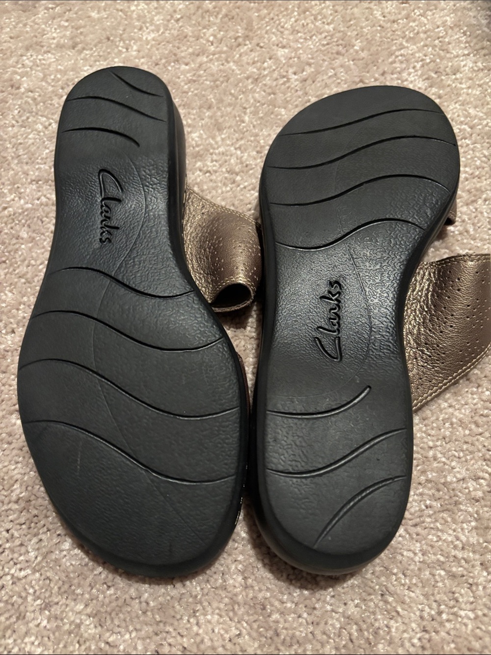 Clarks Women’s Metallic Bronze Double-Strap Slide Sandals - Picture 3 of 3